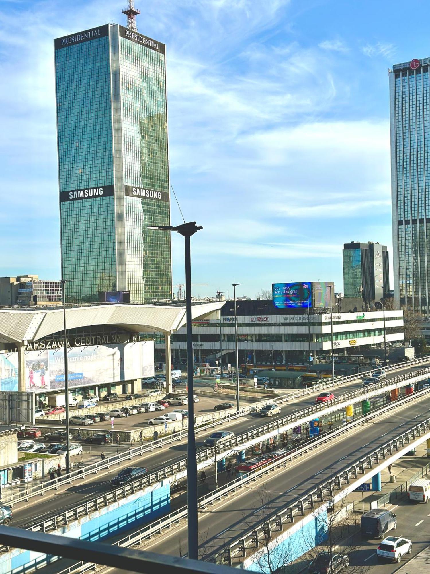 Central Warsaw Gem Eksteriør billede